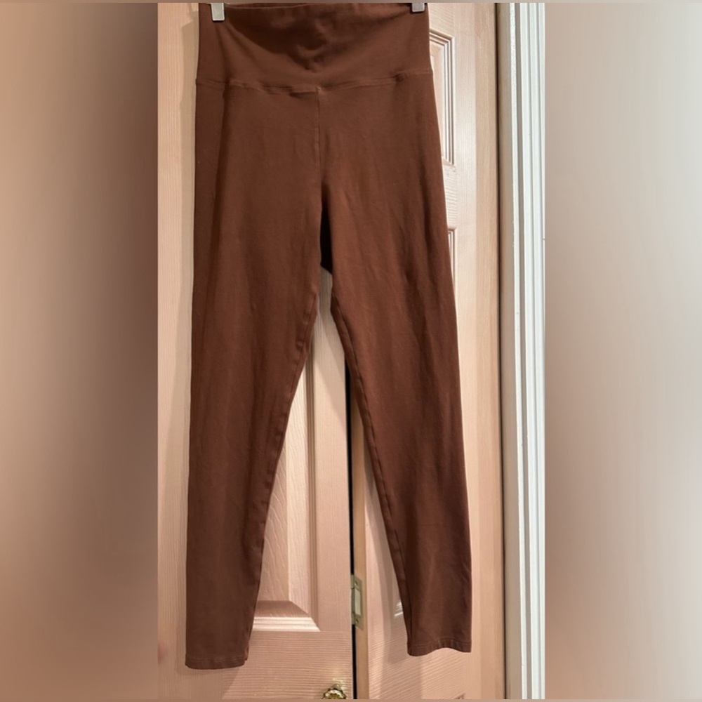 Aritzia Sunday Best Brown leggings